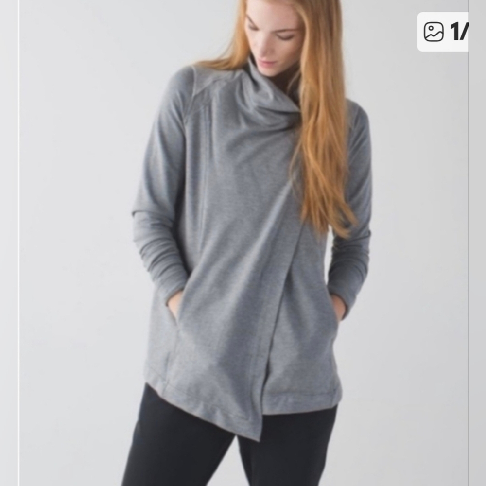 Lululemon Athletica Coast Wrap Yoga Jacket Grey Sweater Cardigan Women Small 2/4